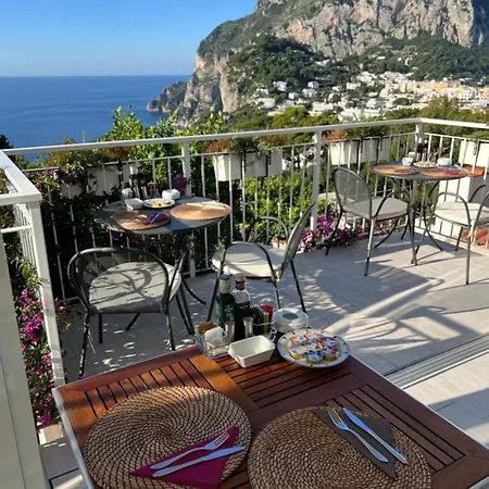 La Reginella Capri-3